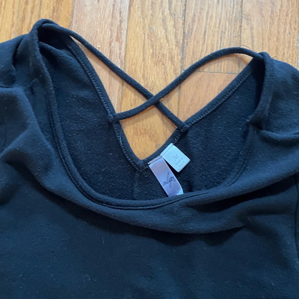Alya
Black long sleeve dress
Medium - Picture 4 of 4